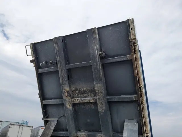 いすゞ エルフ TPG-NKR85AD(2WD)の写真33