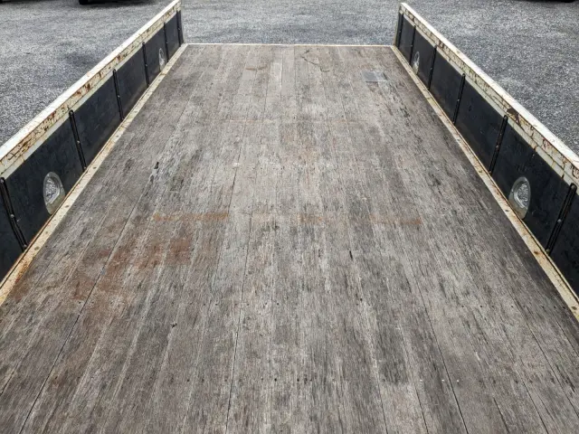 いすゞ フォワード 2PG-FRR90S1(2WD)の写真14