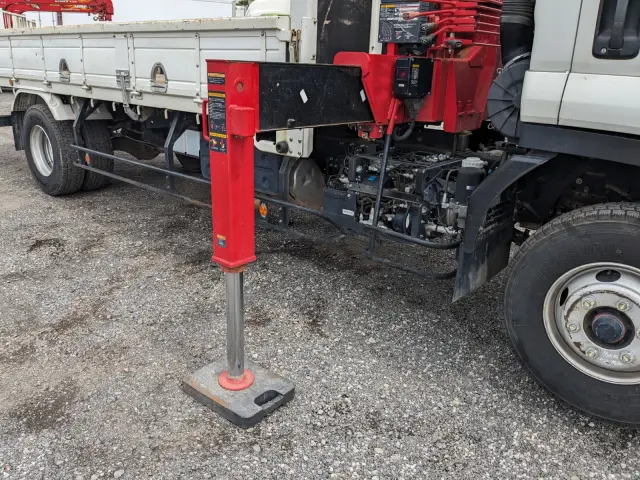 いすゞ フォワード 2PG-FRR90S1(2WD)の写真28