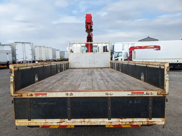 いすゞ フォワード 2PG-FRR90S1(2WD)の写真8