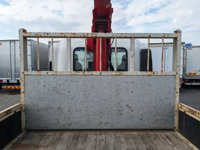 いすゞ フォワード 2PG-FRR90S1(2WD)の写真12