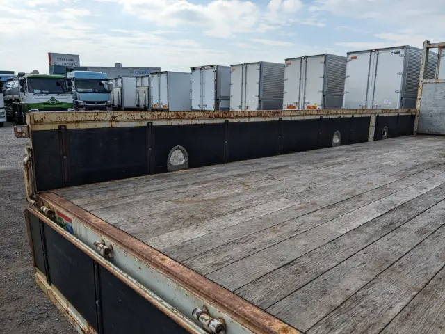 いすゞ フォワード 2PG-FRR90S1(2WD)の写真15