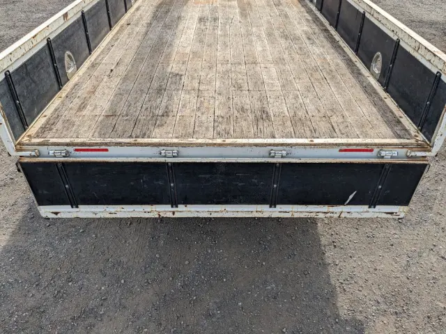 いすゞ フォワード 2PG-FRR90S1(2WD)の写真9