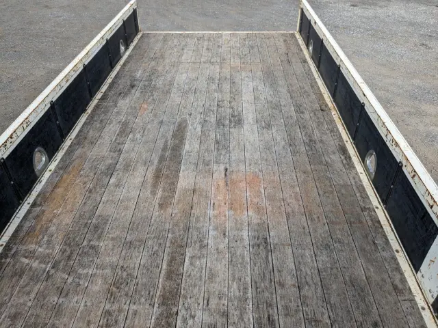 いすゞ フォワード 2PG-FRR90S1(2WD)の写真14