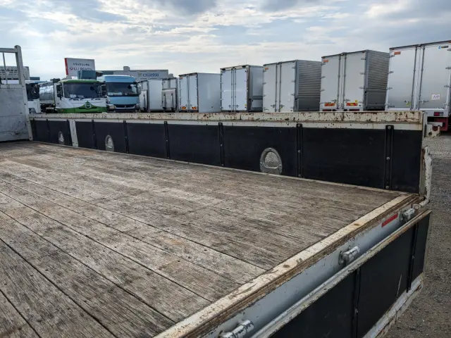 いすゞ フォワード 2PG-FRR90S1(2WD)の写真15