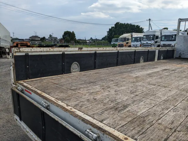 いすゞ フォワード 2PG-FRR90S1(2WD)の写真15