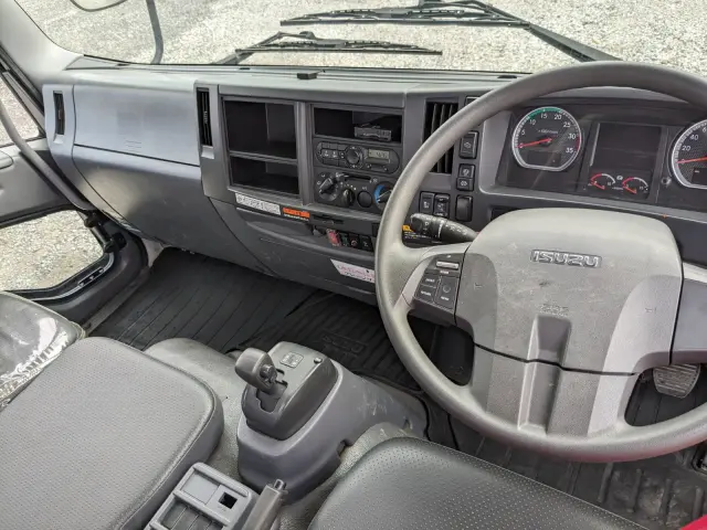 いすゞ フォワード 2PG-FRR90S1(2WD)の写真27