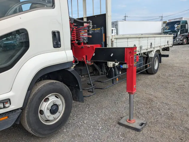 いすゞ フォワード 2PG-FRR90S1(2WD)の写真31