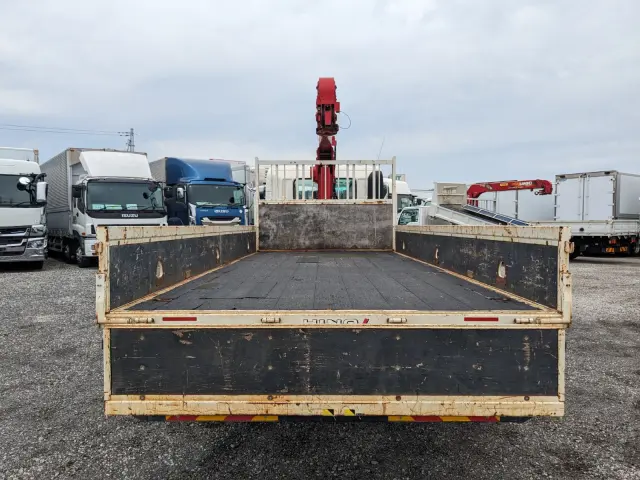 日野 レンジャー 2KG-FC2ABA(2WD)の写真9