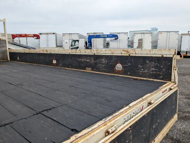 日野 レンジャー 2KG-FC2ABA(2WD)の写真15