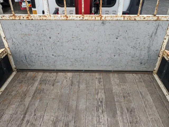 いすゞ フォワード 2PG-FRR90S1(2WD)の写真12