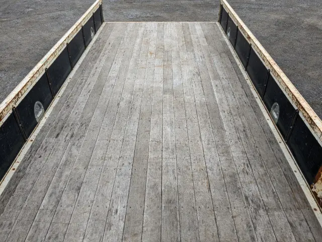 いすゞ フォワード 2PG-FRR90S1(2WD)の写真13