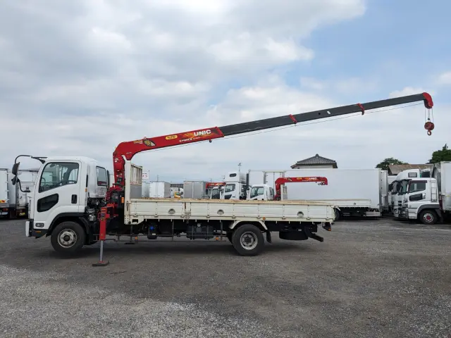 いすゞ フォワード 2PG-FRR90S1(2WD)の写真34