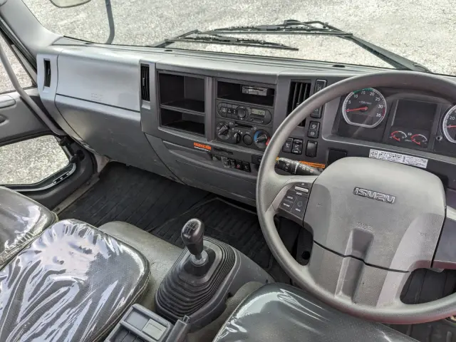 いすゞ フォワード 2PG-FRR90S1(2WD)の写真42