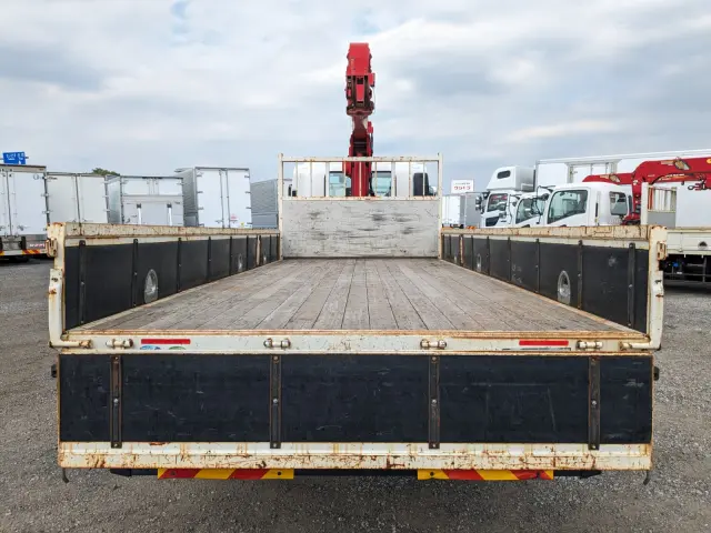 いすゞ フォワード 2PG-FRR90S1(2WD)の写真9