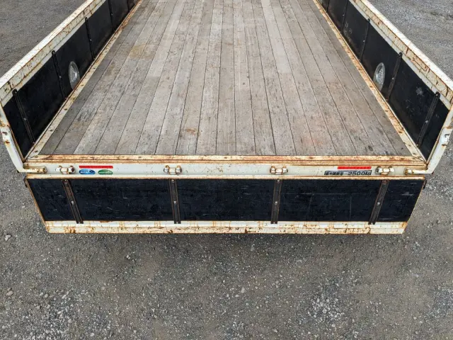 いすゞ フォワード 2PG-FRR90S1(2WD)の写真10