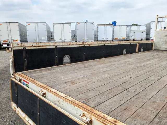 いすゞ フォワード 2PG-FRR90S1(2WD)の写真16