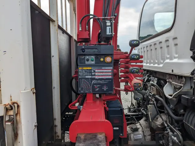 いすゞ フォワード 2PG-FRR90S1(2WD)の写真24