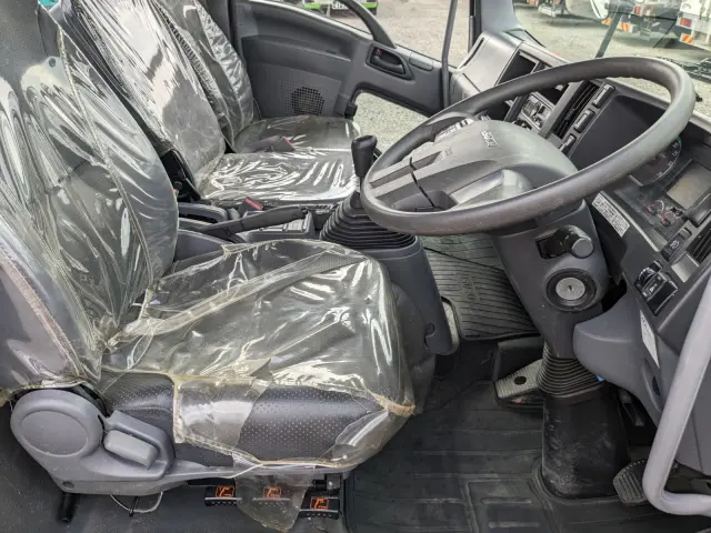 いすゞ フォワード 2PG-FRR90S1(2WD)の写真26