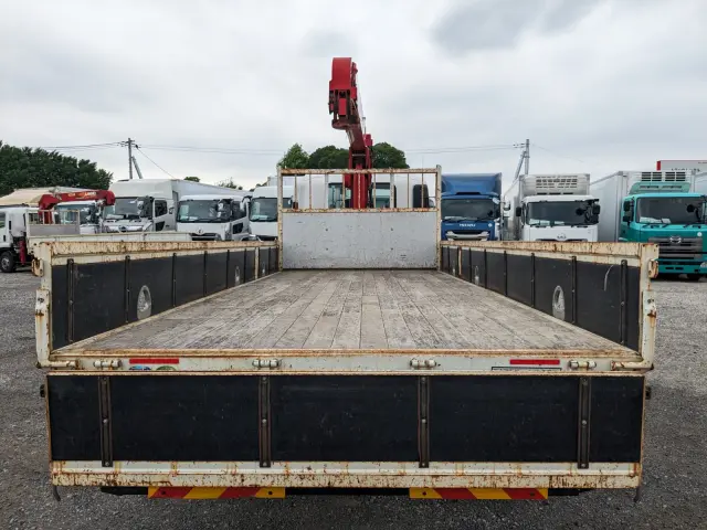 いすゞ フォワード 2PG-FRR90S1(2WD)の写真8