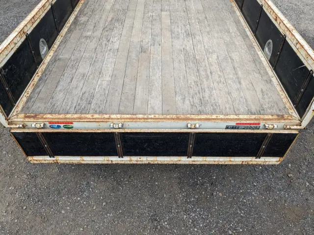 いすゞ フォワード 2PG-FRR90S1(2WD)の写真10