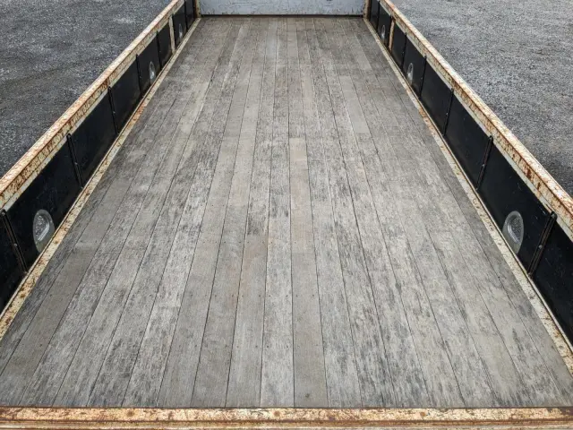 いすゞ フォワード 2PG-FRR90S1(2WD)の写真10