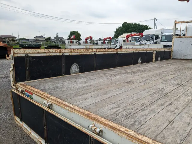 いすゞ フォワード 2PG-FRR90S1(2WD)の写真15