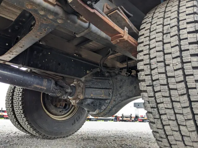 いすゞ フォワード 2PG-FRR90S1(2WD)の写真17