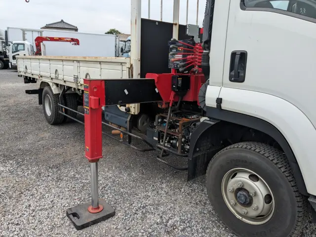 いすゞ フォワード 2PG-FRR90S1(2WD)の写真27