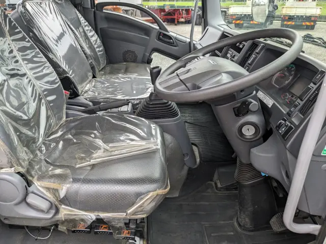 いすゞ フォワード 2PG-FRR90S1(2WD)の写真39