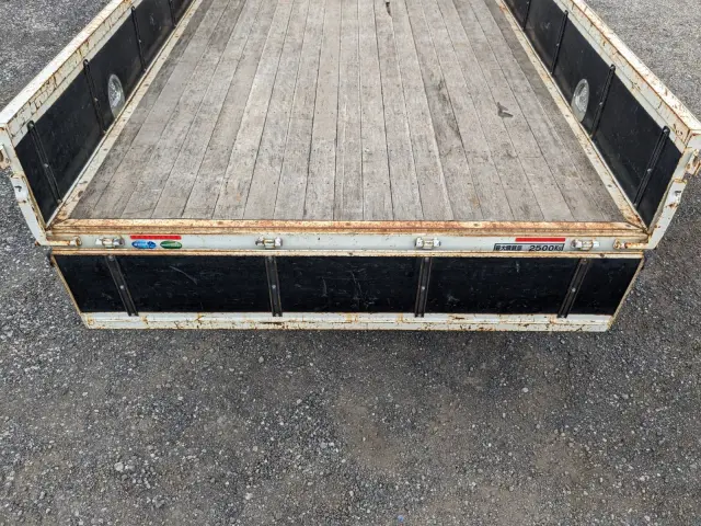 いすゞ フォワード 2PG-FRR90S1(2WD)の写真9