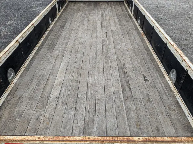 いすゞ フォワード 2PG-FRR90S1(2WD)の写真10