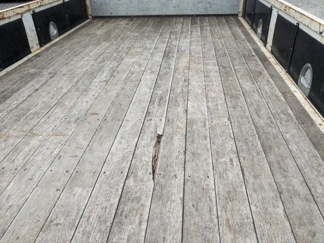 いすゞ フォワード 2PG-FRR90S1(2WD)の写真11