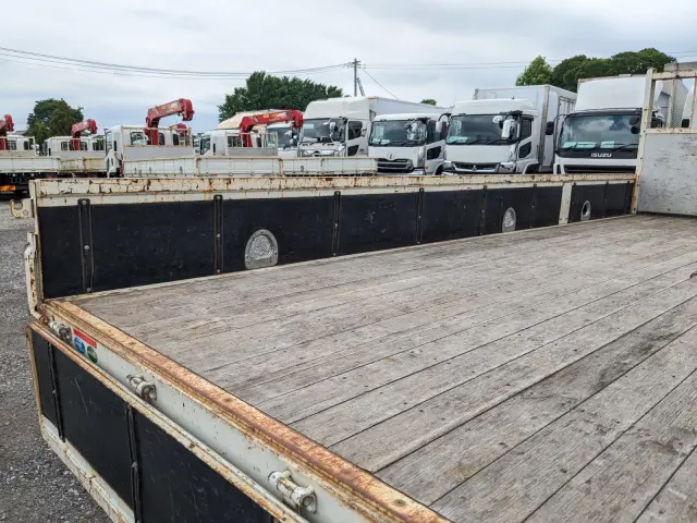 いすゞ フォワード 2PG-FRR90S1(2WD)の写真16