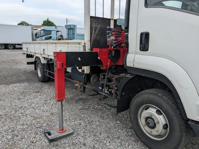 いすゞ フォワード 2PG-FRR90S1(2WD)の写真28