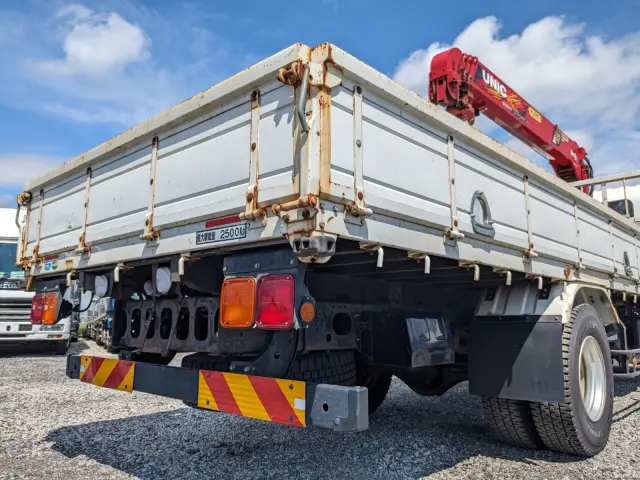 いすゞ フォワード 2PG-FRR90S1(2WD)の写真6