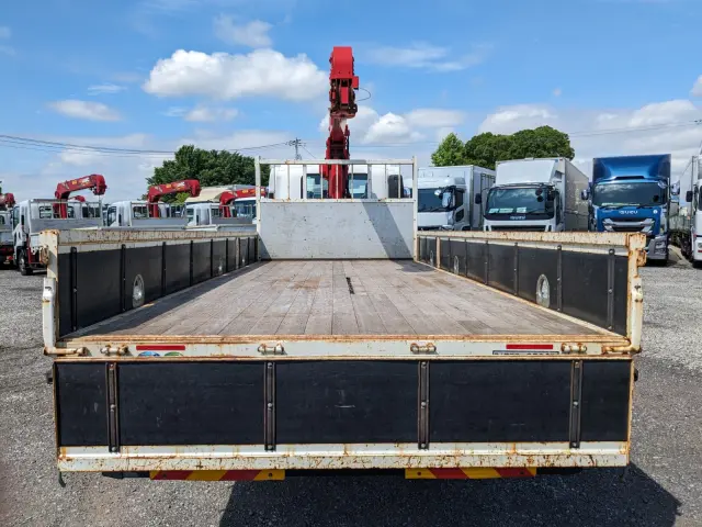 いすゞ フォワード 2PG-FRR90S1(2WD)の写真9