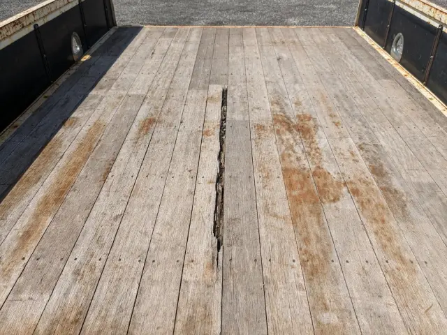 いすゞ フォワード 2PG-FRR90S1(2WD)の写真14