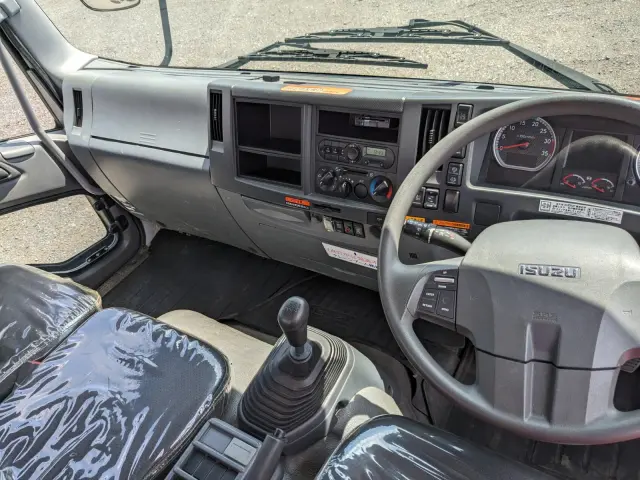 いすゞ フォワード 2PG-FRR90S1(2WD)の写真26