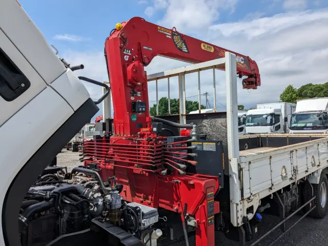 いすゞ フォワード 2PG-FRR90S1(2WD)の写真41