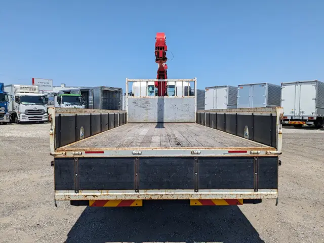 いすゞ フォワード 2PG-FRR90S1(2WD)の写真8