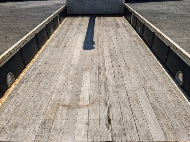 いすゞ フォワード 2PG-FRR90S1(2WD)の写真11