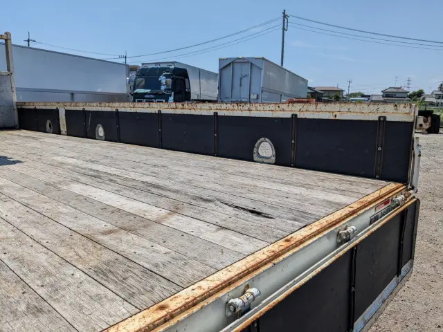 いすゞ フォワード 2PG-FRR90S1(2WD)の写真14