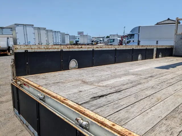 いすゞ フォワード 2PG-FRR90S1(2WD)の写真16