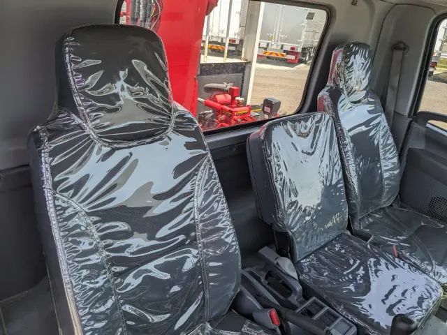 いすゞ フォワード 2PG-FRR90S1(2WD)の写真41