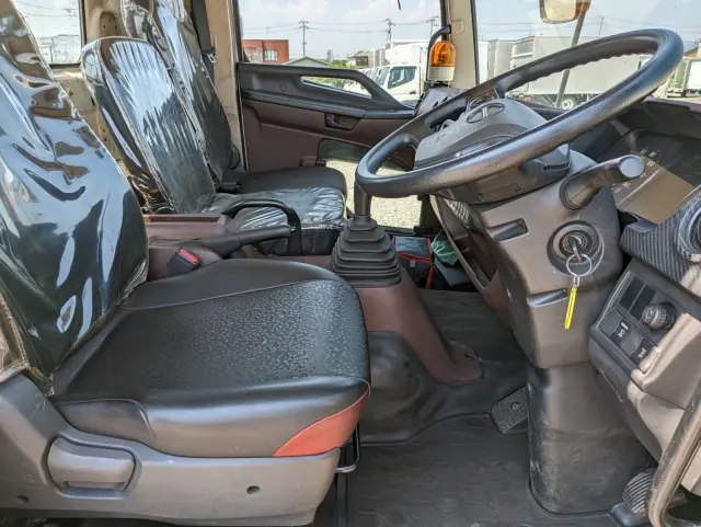 日野 レンジャー 2KG-FC2ABA(2WD)の写真32