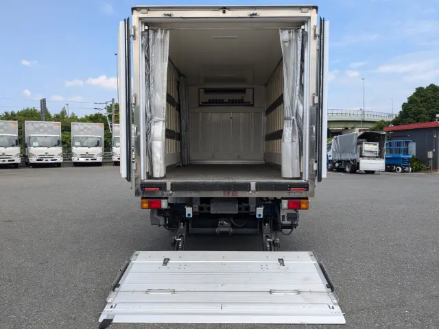 日野 デュトロ TPG-XZU710M(2WD)の写真9