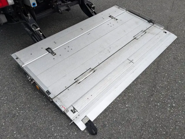 日野 デュトロ TPG-XZU710M(2WD)の写真10