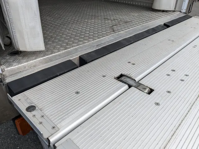 日野 デュトロ TPG-XZU710M(2WD)の写真13