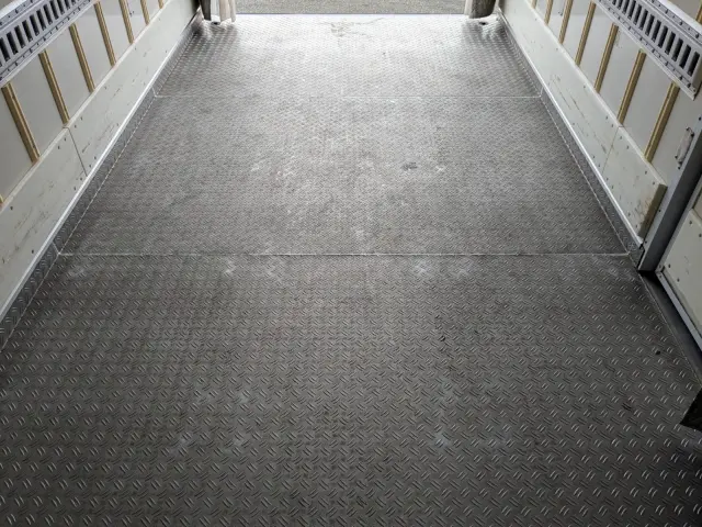 日野 デュトロ TPG-XZU710M(2WD)の写真21